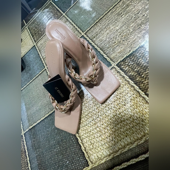 Forever 21 Beige Chain Strap Heels - Picture 3 of 6